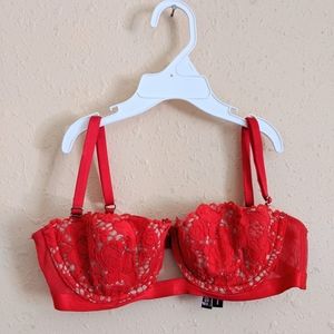 Victoria's Secret Red Very Sexy 32B Bra